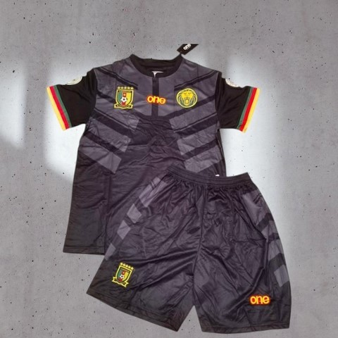 Ensemble Football Enfant Maillot + Short Cameroun, bleu marine,
