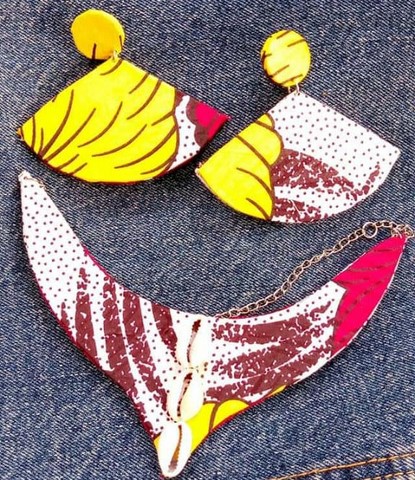 Necklace and earrings in African wax fabric,