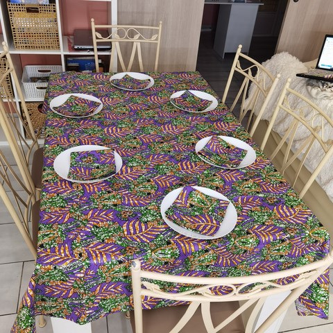 Tablecloth set + napkins in wax loincloth fabric,