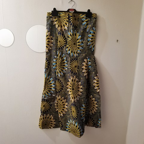 Ensemle Jupe et top en tissu pagne wax, Cameroun, djankawax,