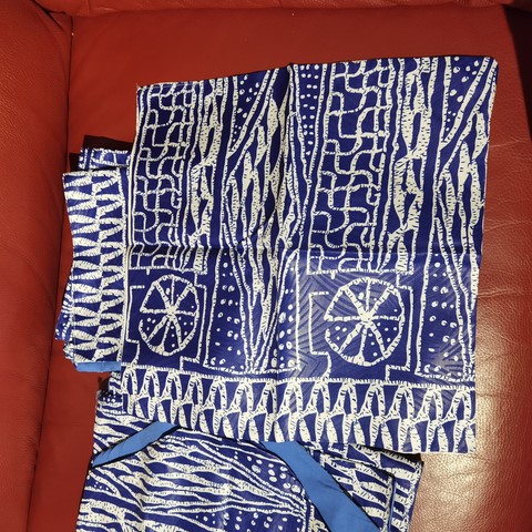 Runner and placemats + Ndop fabric napkins,