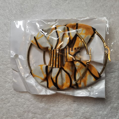 Boucles d'oreilles créoles en tissu pagne wax,