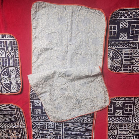 Chemin et 6 sets de table + Corbeille en tissu Ndop