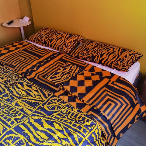 Housse de couette réversible + 4 taies en tissu pagne wax, Djankawax Creation,