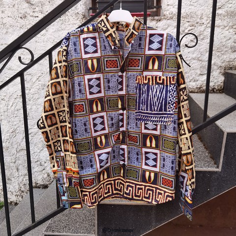 Chemise homme en tissu pagne Toghu du Cameroun,