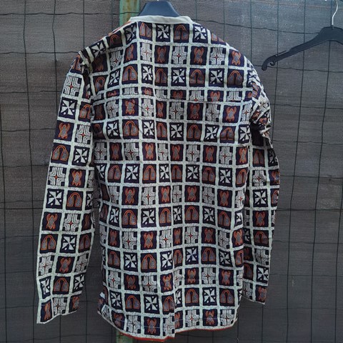 Tunique homme en tissu Ndop du Cameroun,