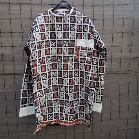 Tunique homme en tissu Ndop du Cameroun,