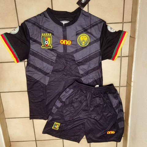 Ensemble Football, Maillot + Short Cameroun, jersey noir,