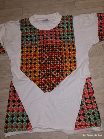 t-shirts en tissu pagne