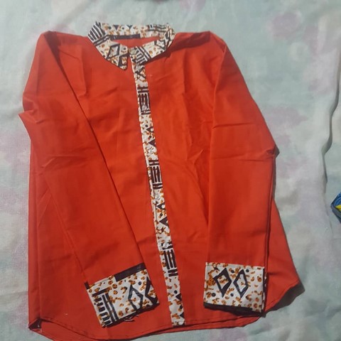 Chemise homme en tissu pagne wax du Cameroun