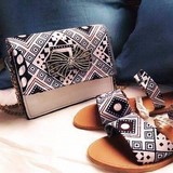 Tongs, mules en tissu pagne wax africain