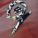 Necklace + bracelet + earrings in wax fabric,