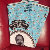 Tissu pagne wax africain bleu, RDPC, Paul Biya, Cameroun,  La ferme de Léo, ventes solidaires,